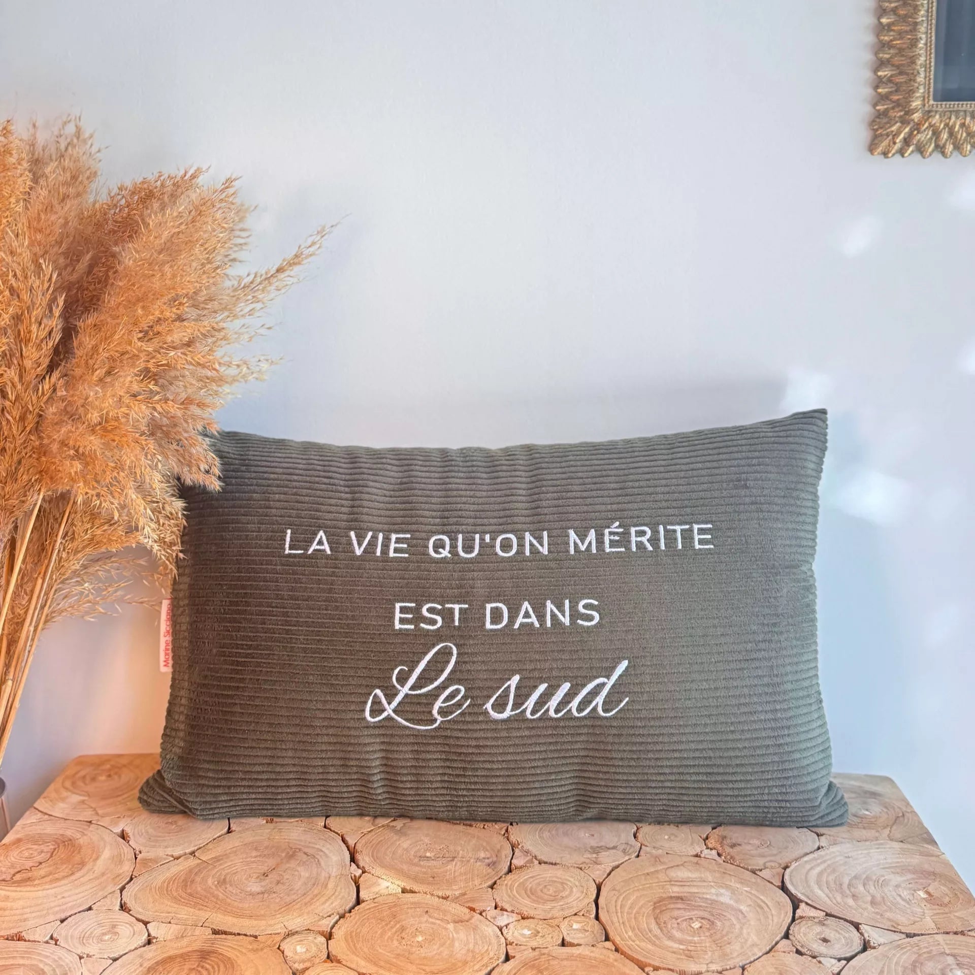 Coussin kaki - La vie qu'on mérite