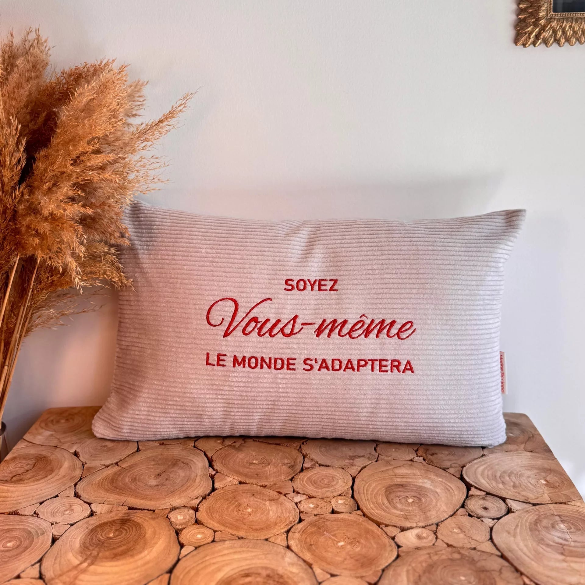 Coussin beige - Soyez vous même