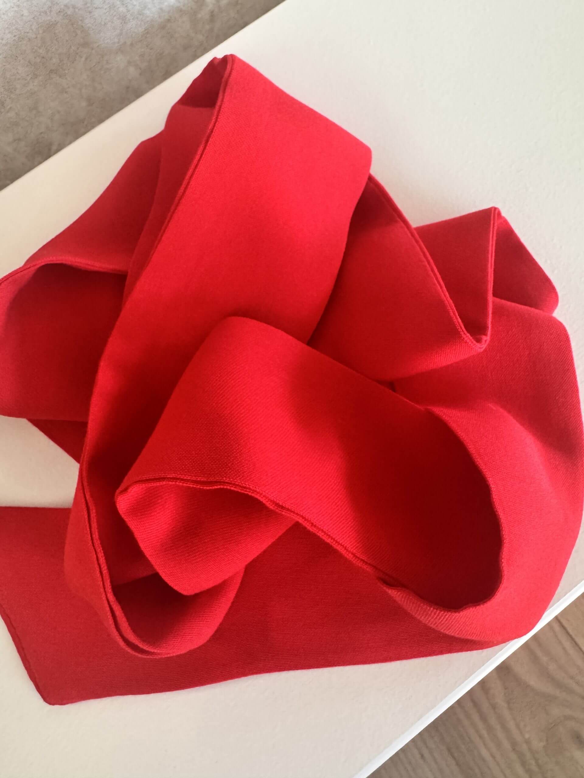 Grand format - Ruban rouge