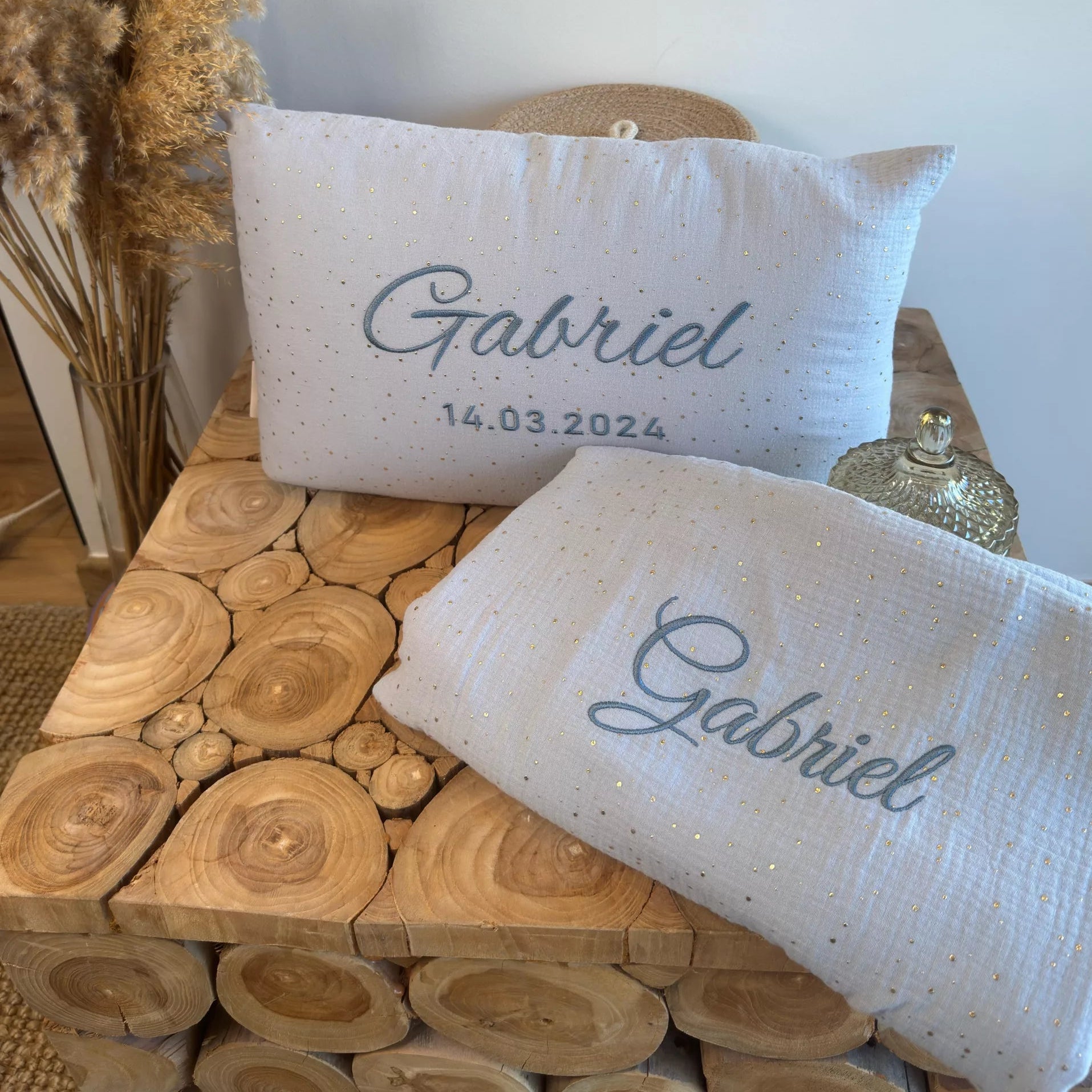 Parure bébé – Plaids + coussin gaze de coton