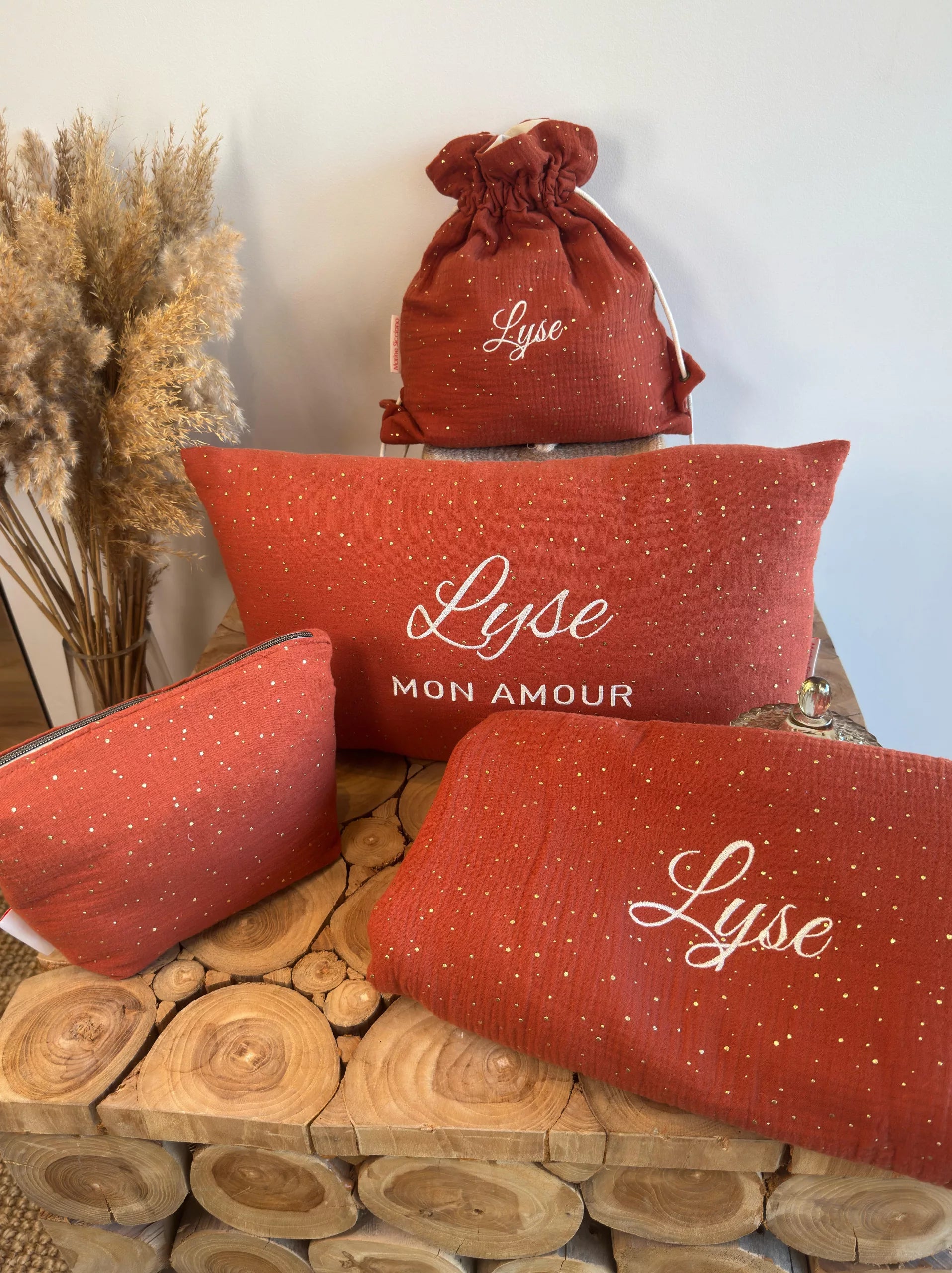 Parure bébé – Plaids + Sac enfant + Coussin + Pochette Coton