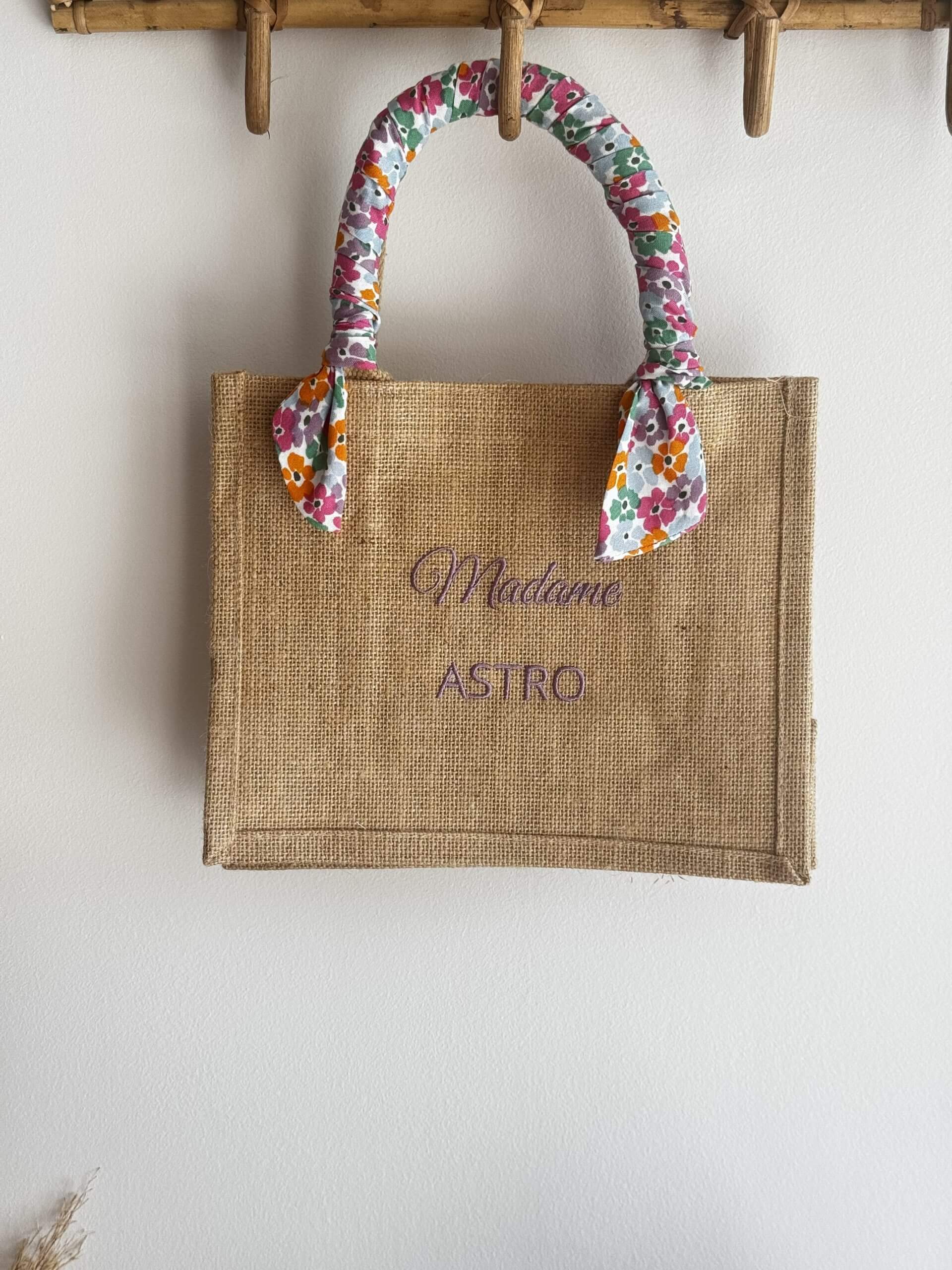 Petit format - Ruban petites fleurs - Madame Astro - Broderie violette