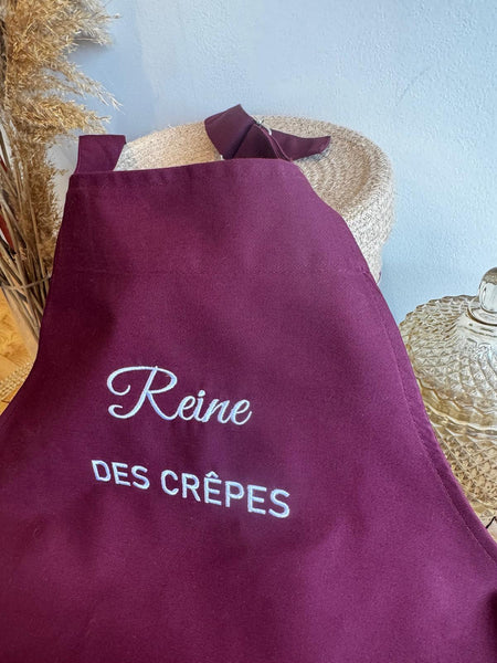 Tablier brodé « Reine des crêpes » – bordeaux
