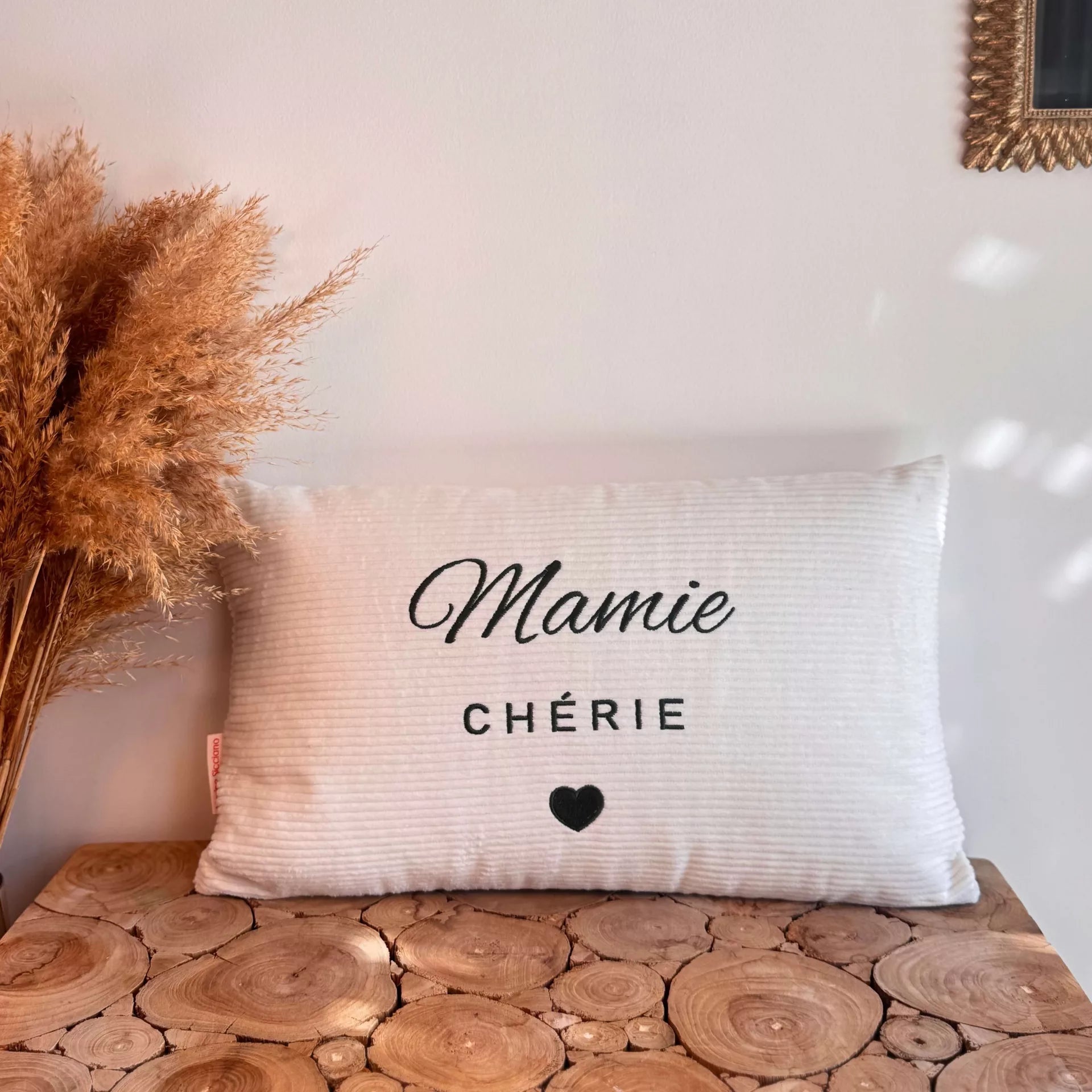Coussin blanc écrue - Mamie chérie