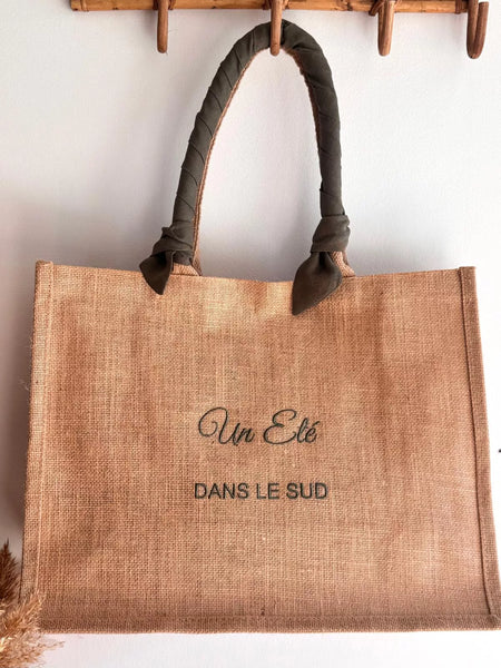 Sac cabas en jute brodé « Un été dans le sud » – grand format, ruban kaki