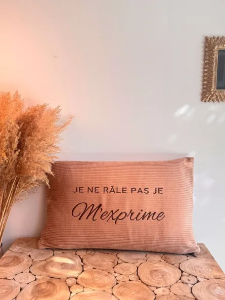 Coussin marron clair - Je ne râle pas, je m'exprime – Image 1